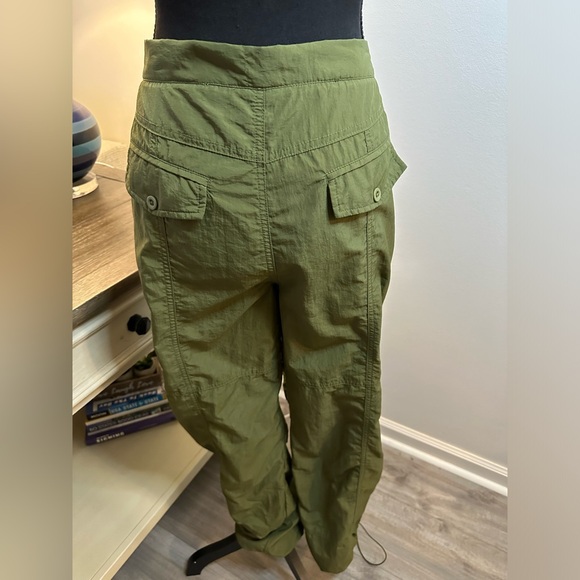Mimosa Green Parachute Pants - Size M - Picture 8 of 16